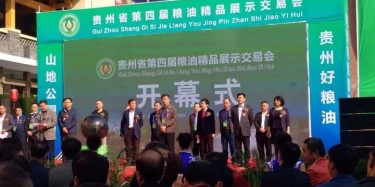 有個(gè)吃貨朋友是什么體驗(yàn)？